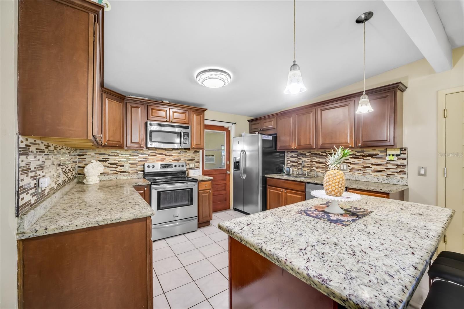 Image 6 of 15 For 603 Westbrook Avenue