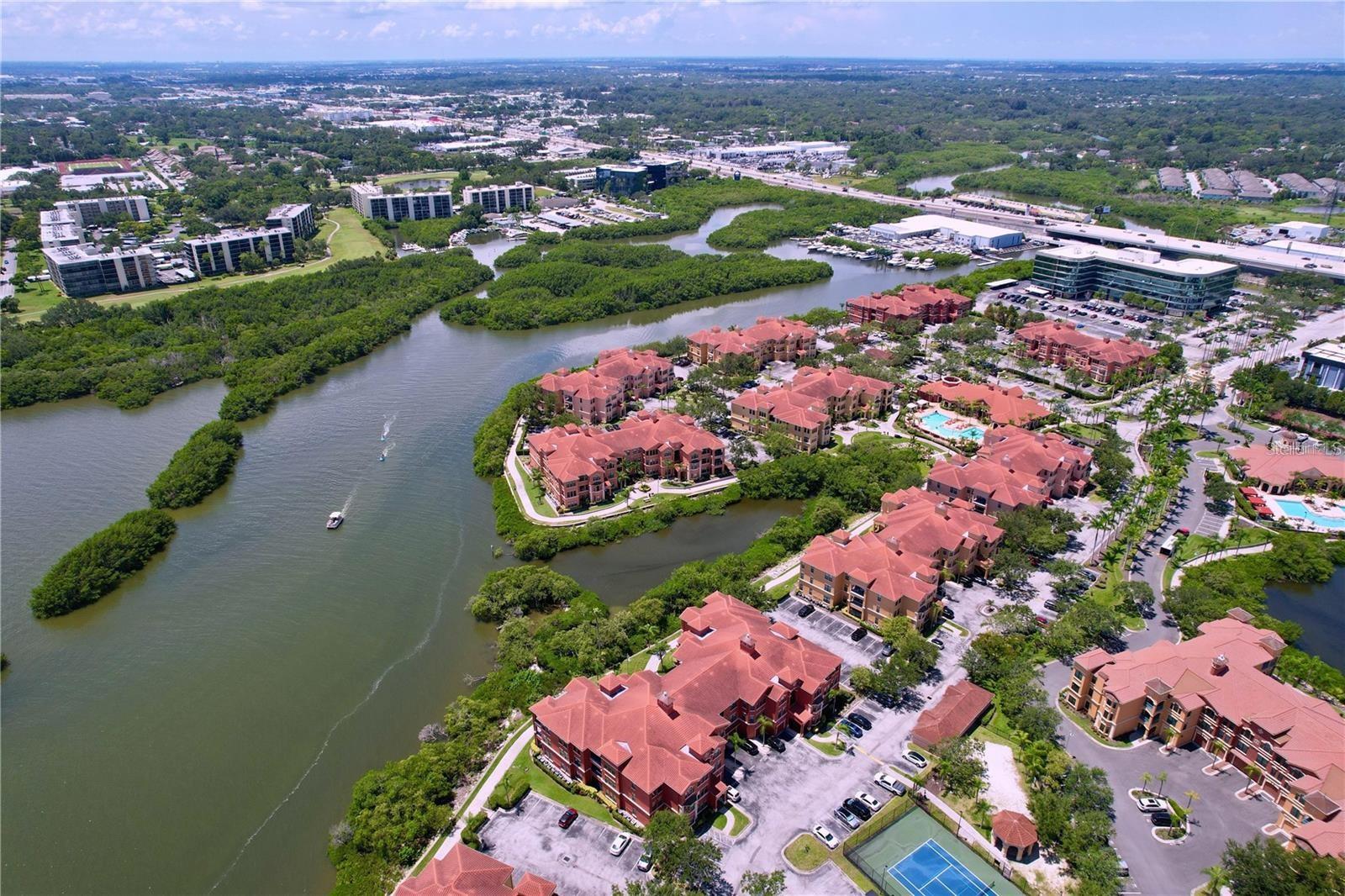 Image 28 of 29 For 2731 Via Capri  934