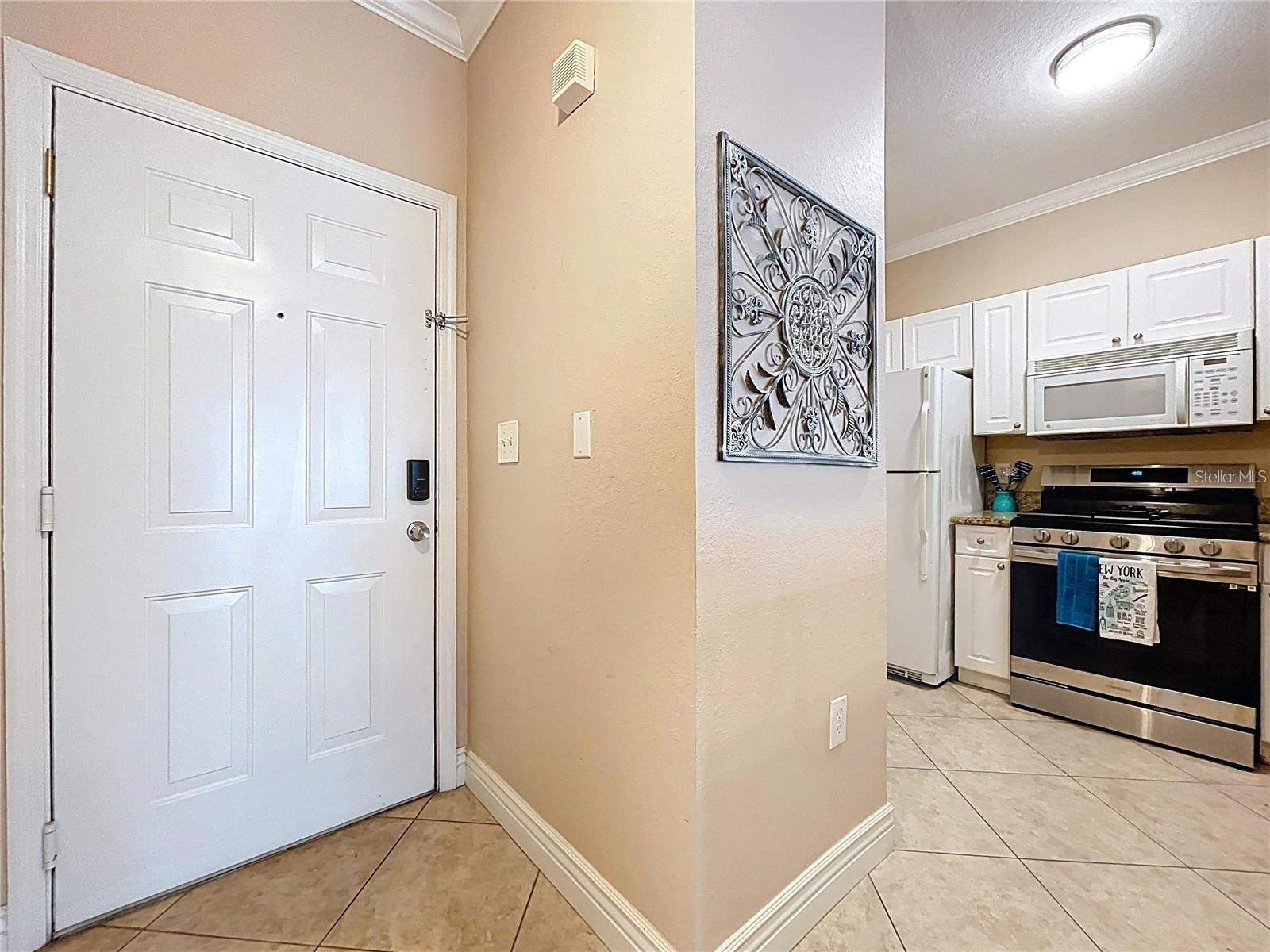 Image 6 of 29 For 2731 Via Capri  934