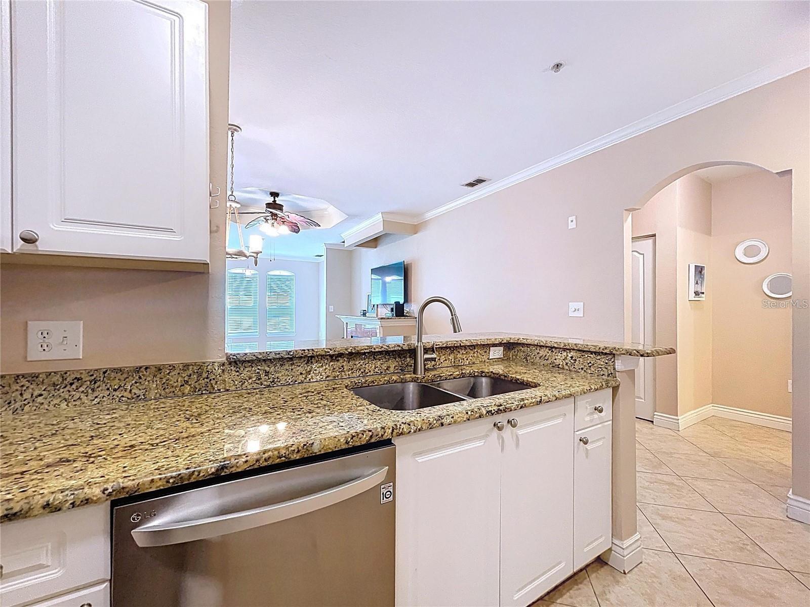 Image 8 of 29 For 2731 Via Capri  934