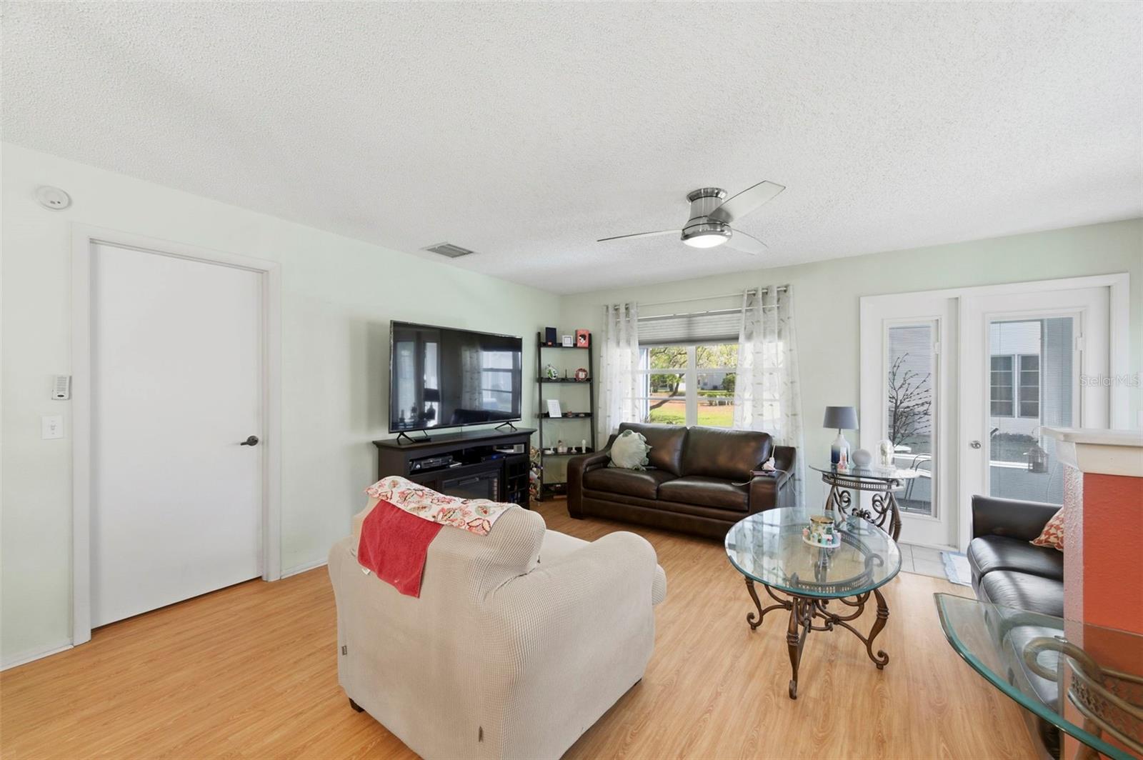 Image 9 of 80 For 4914 Cathedral Court 4914