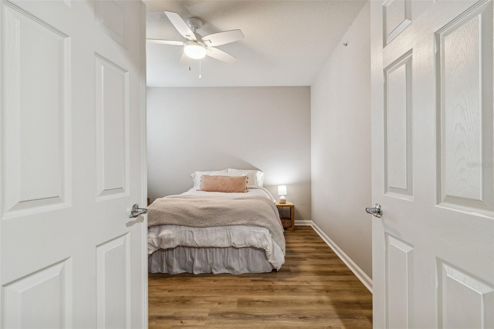 Image 19 of 84 For 822 Lantern Way 102