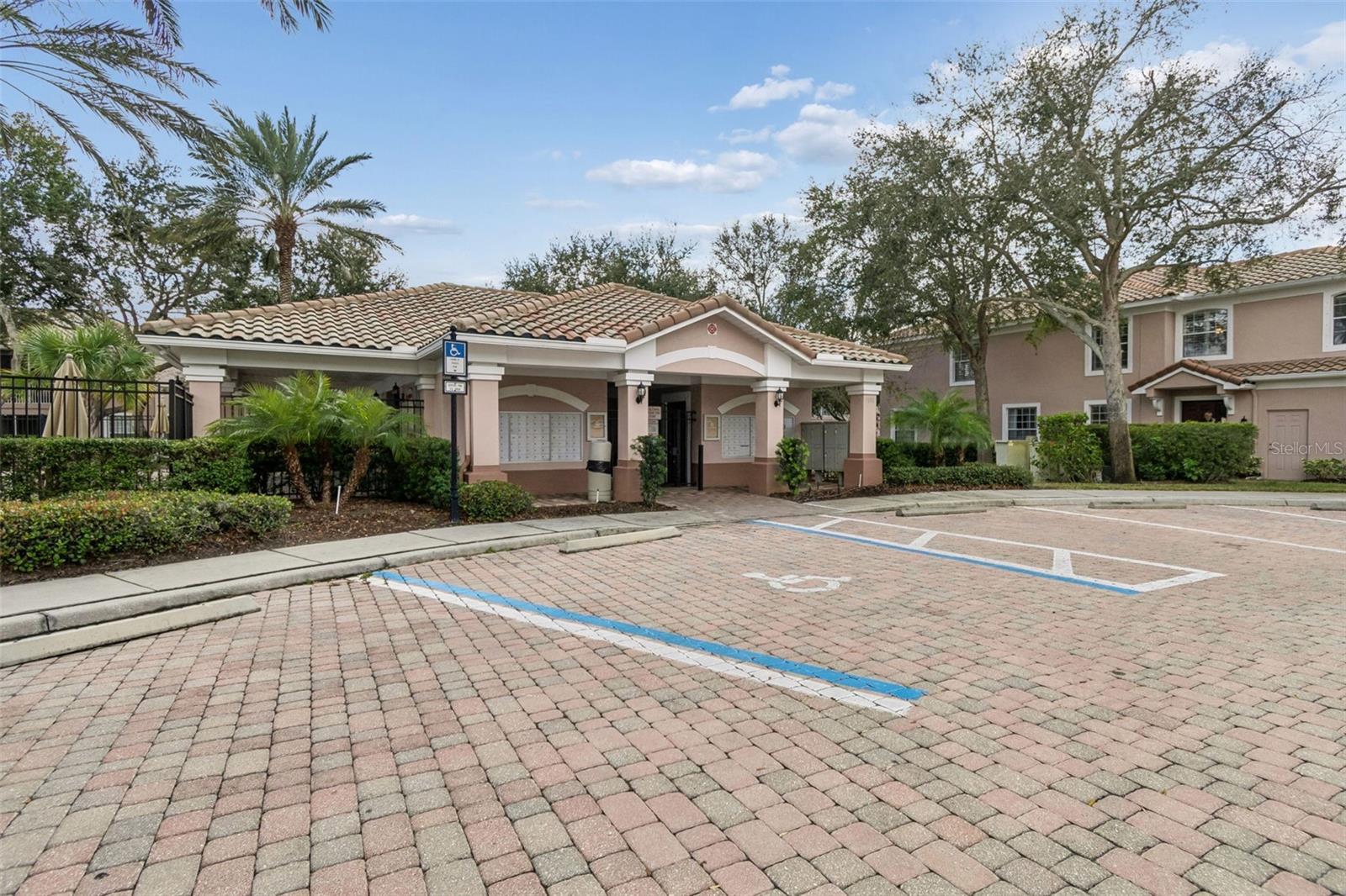 Image 56 of 84 For 822 Lantern Way 102