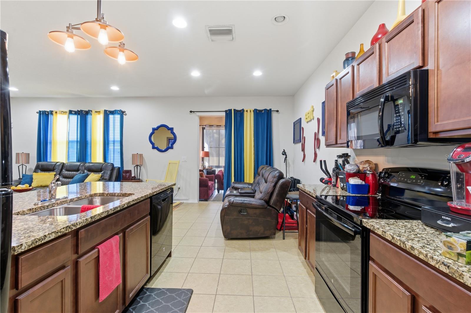 Image 5 of 32 For 10848 79th Street E