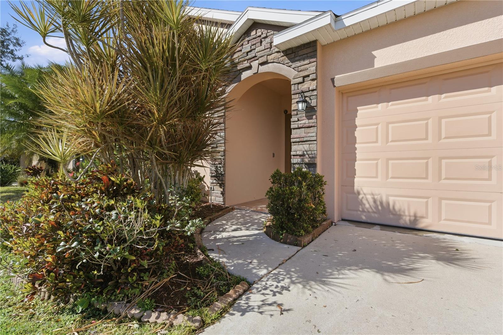 Image 9 of 32 For 10848 79th Street E