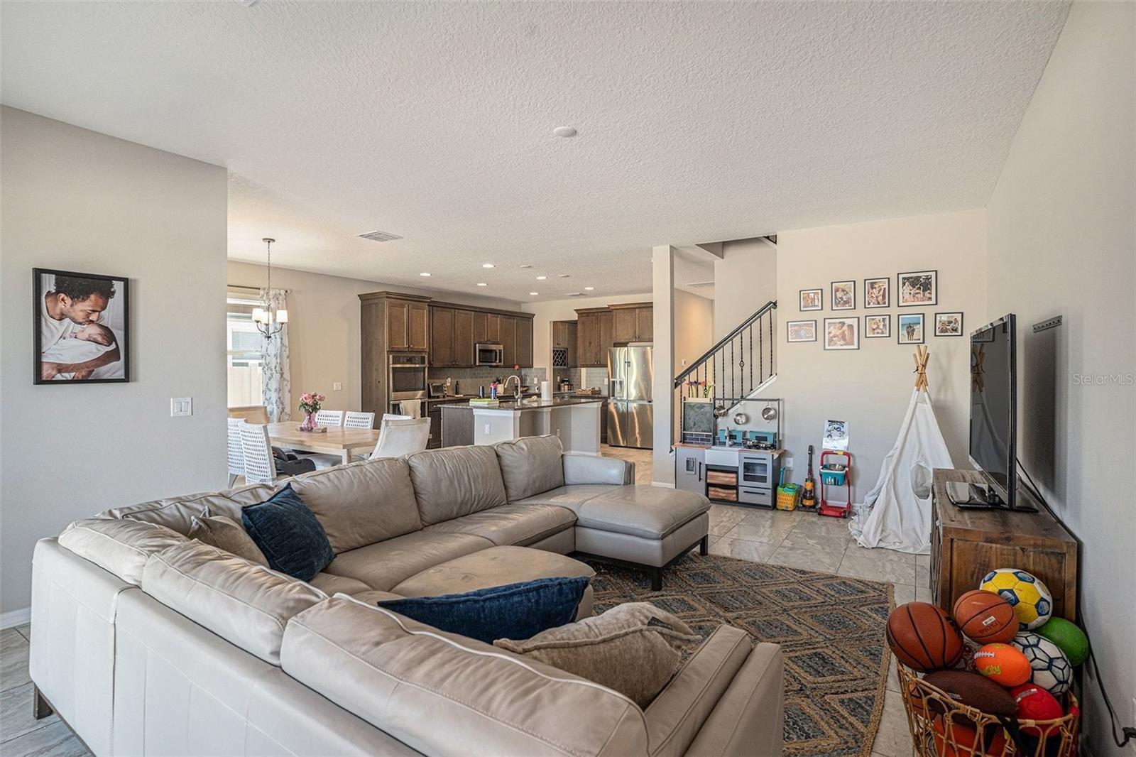 Image 5 of 36 For 13362 Sage Hollow Avenue