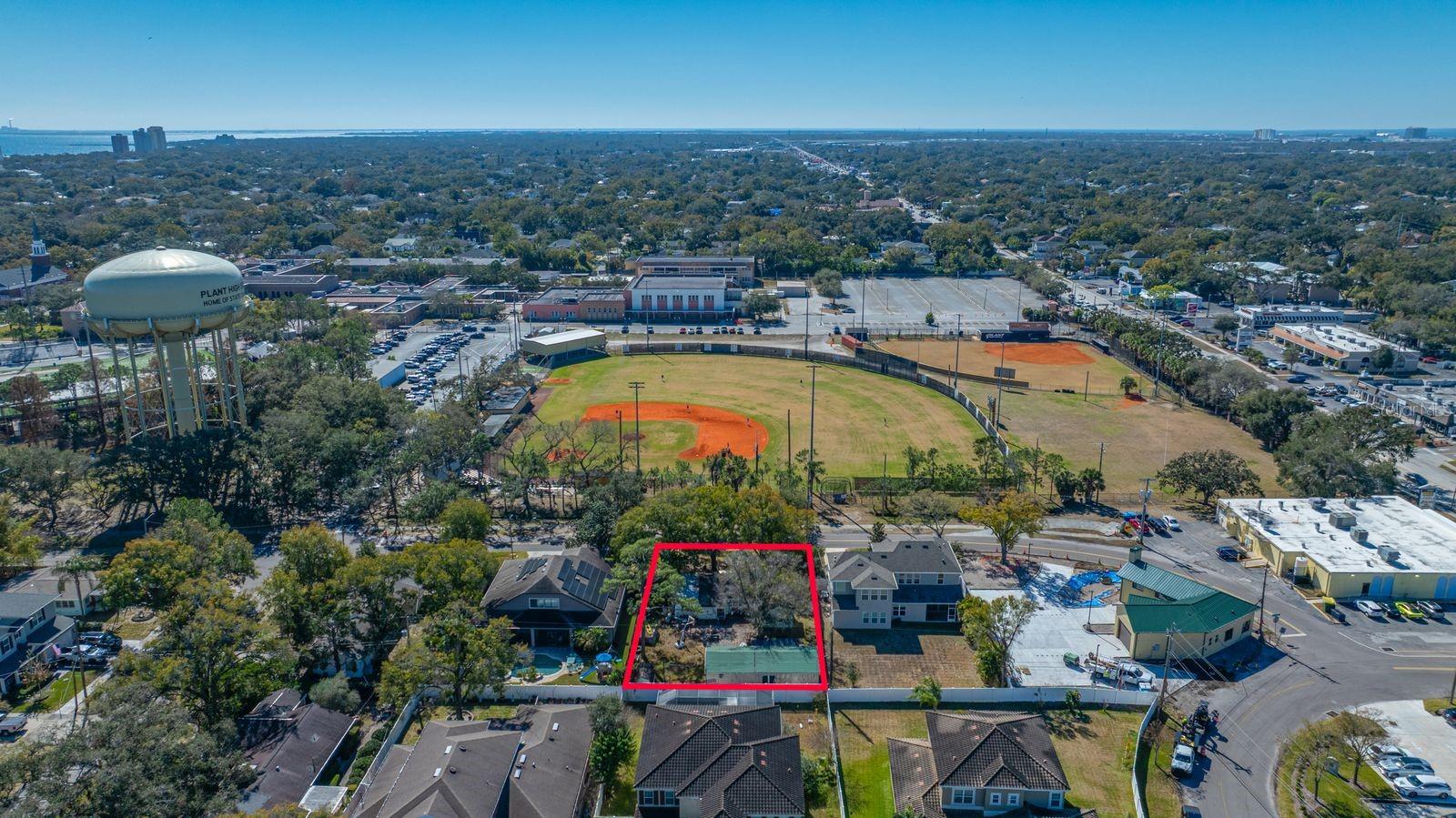 Listing photo id 1 for 3705 San Miguel Street