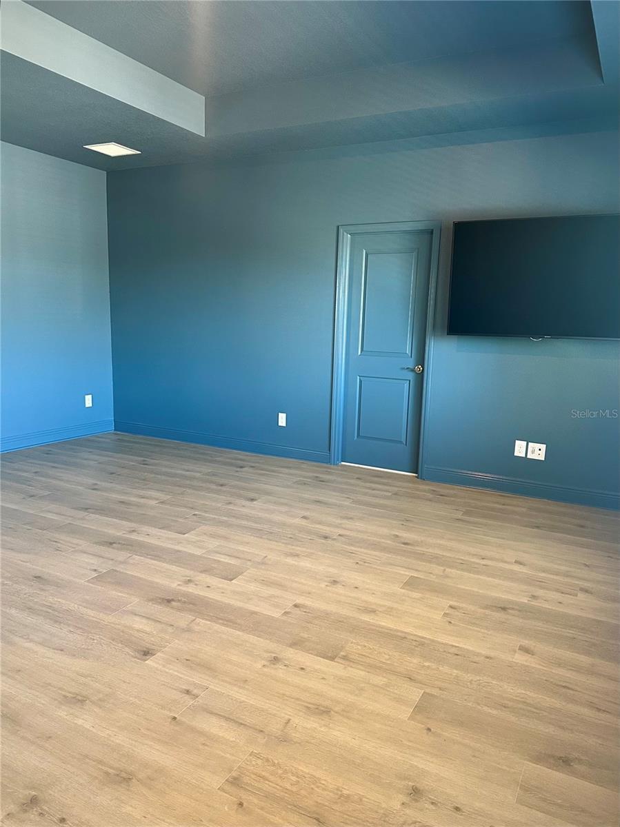 Image 14 of 23 For 3907 Cass Street