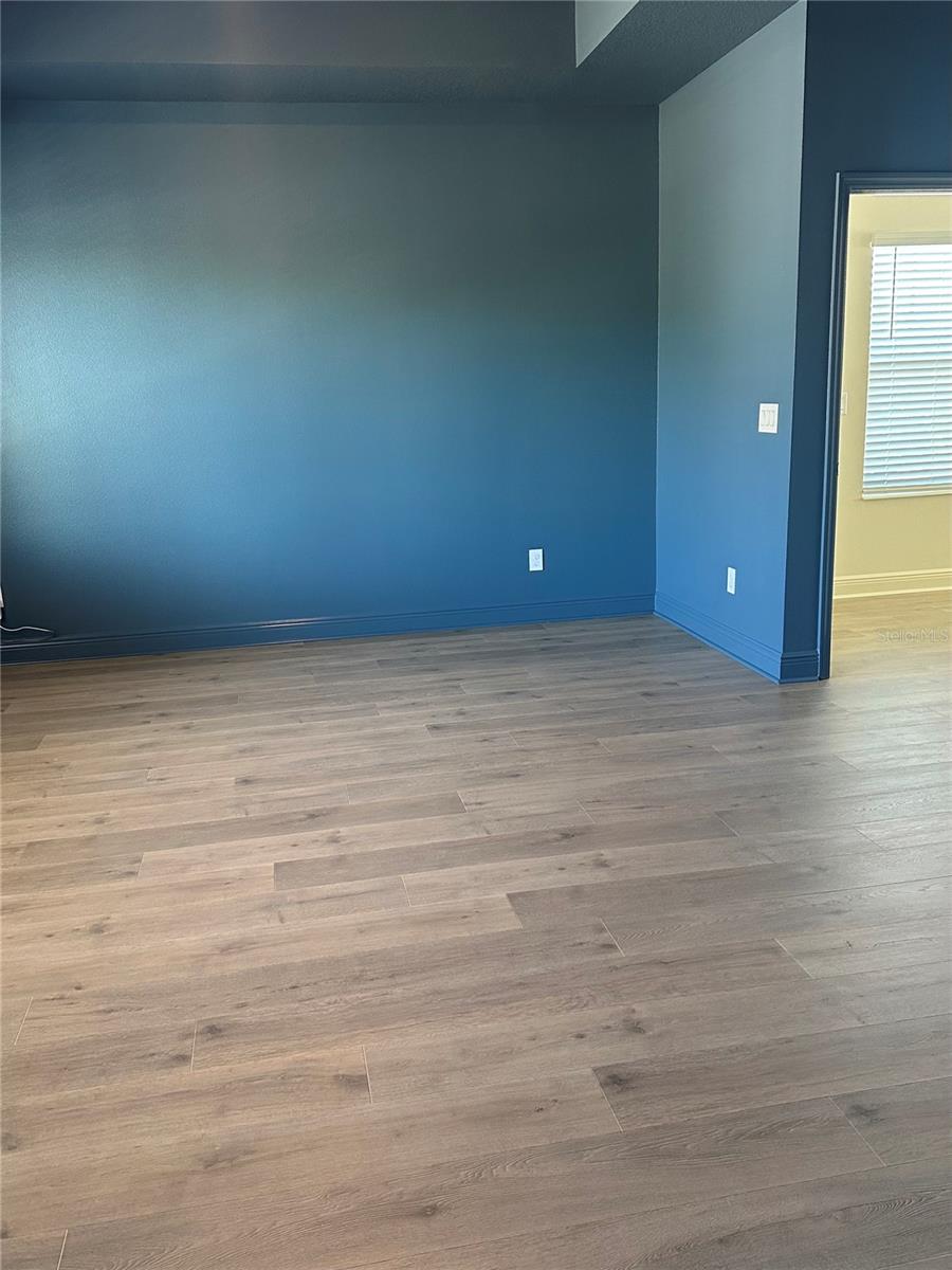 Image 15 of 23 For 3907 Cass Street