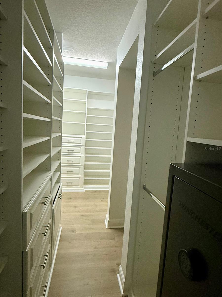 Image 20 of 23 For 3907 Cass Street