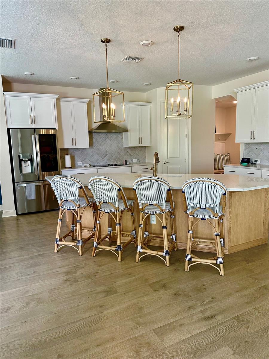 Image 6 of 23 For 3907 Cass Street