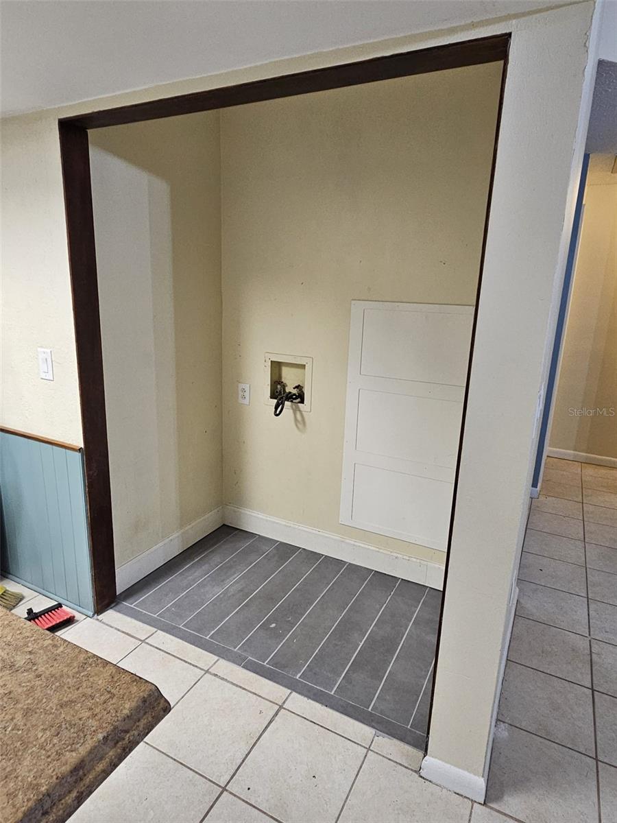 Image 9 of 26 For 3819 Biscay Place