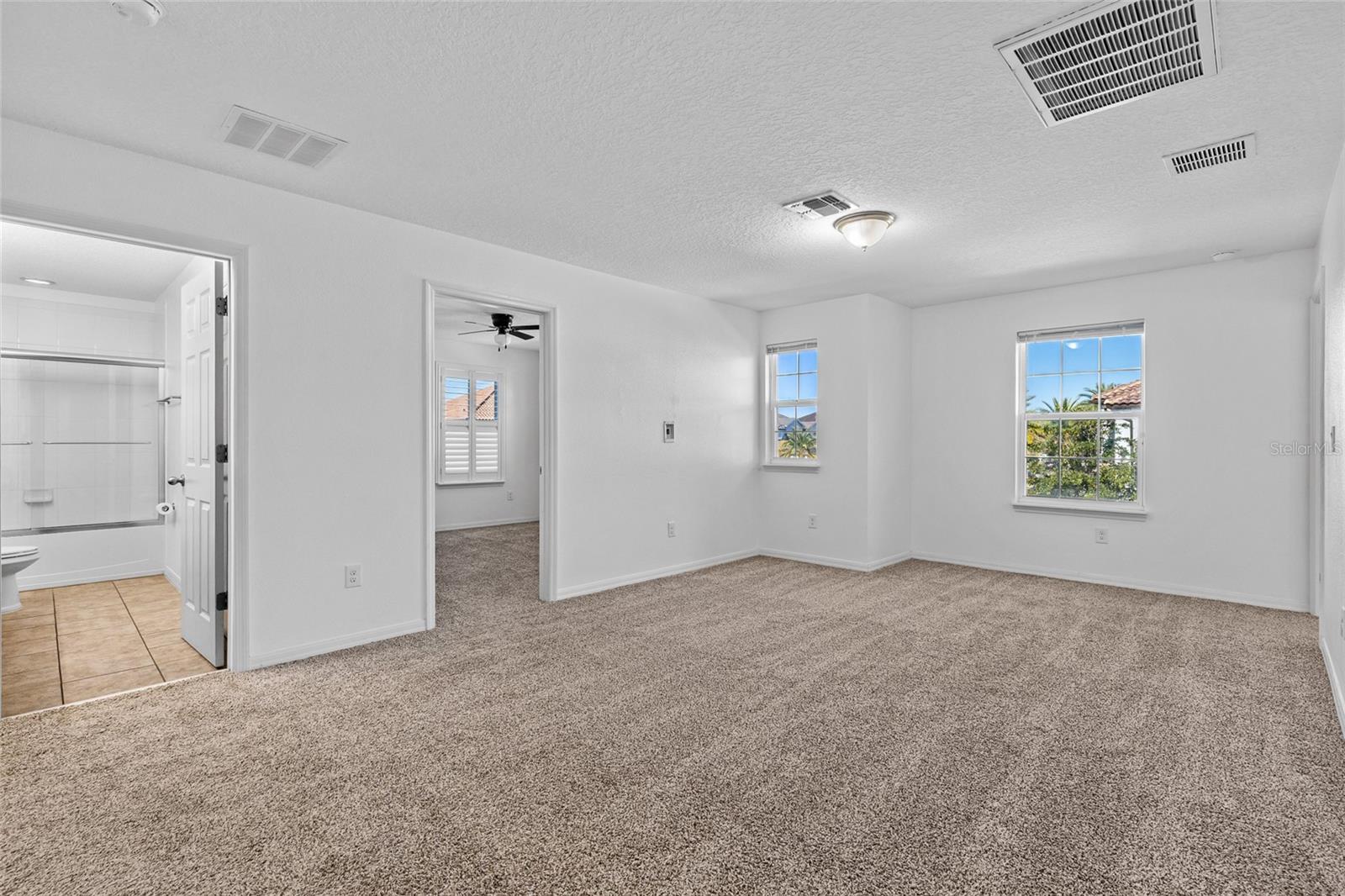 Image 21 of 43 For 19270 Fallglo Drive