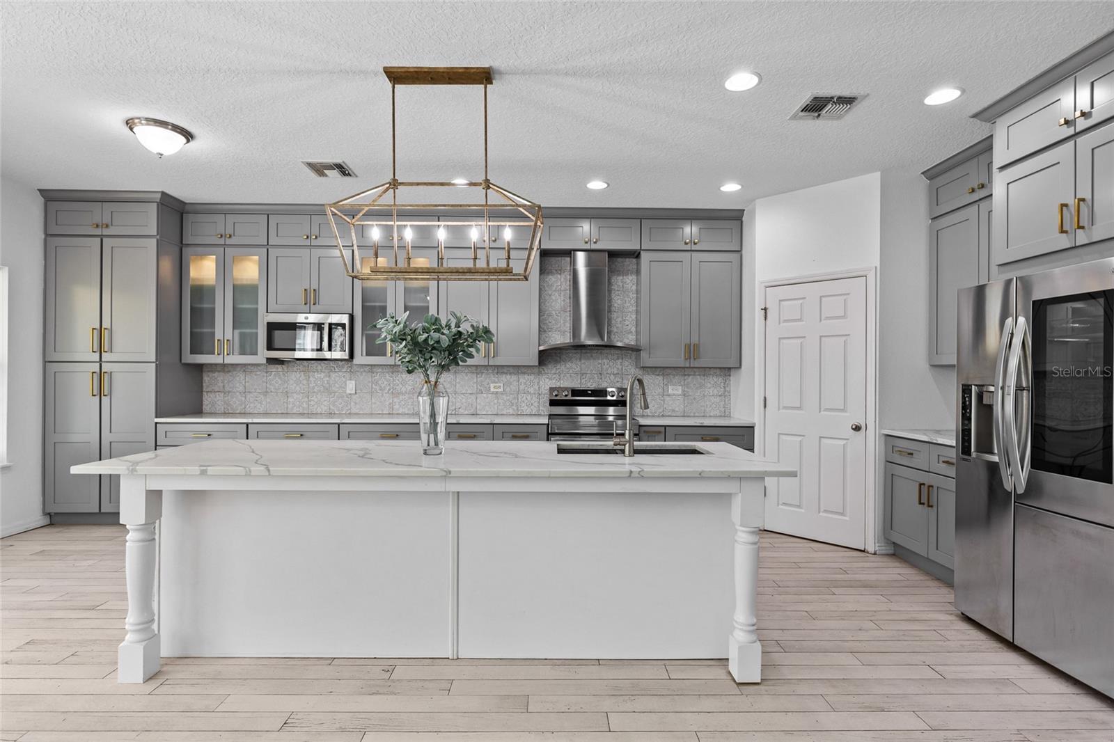 Image 3 of 43 For 19270 Fallglo Drive