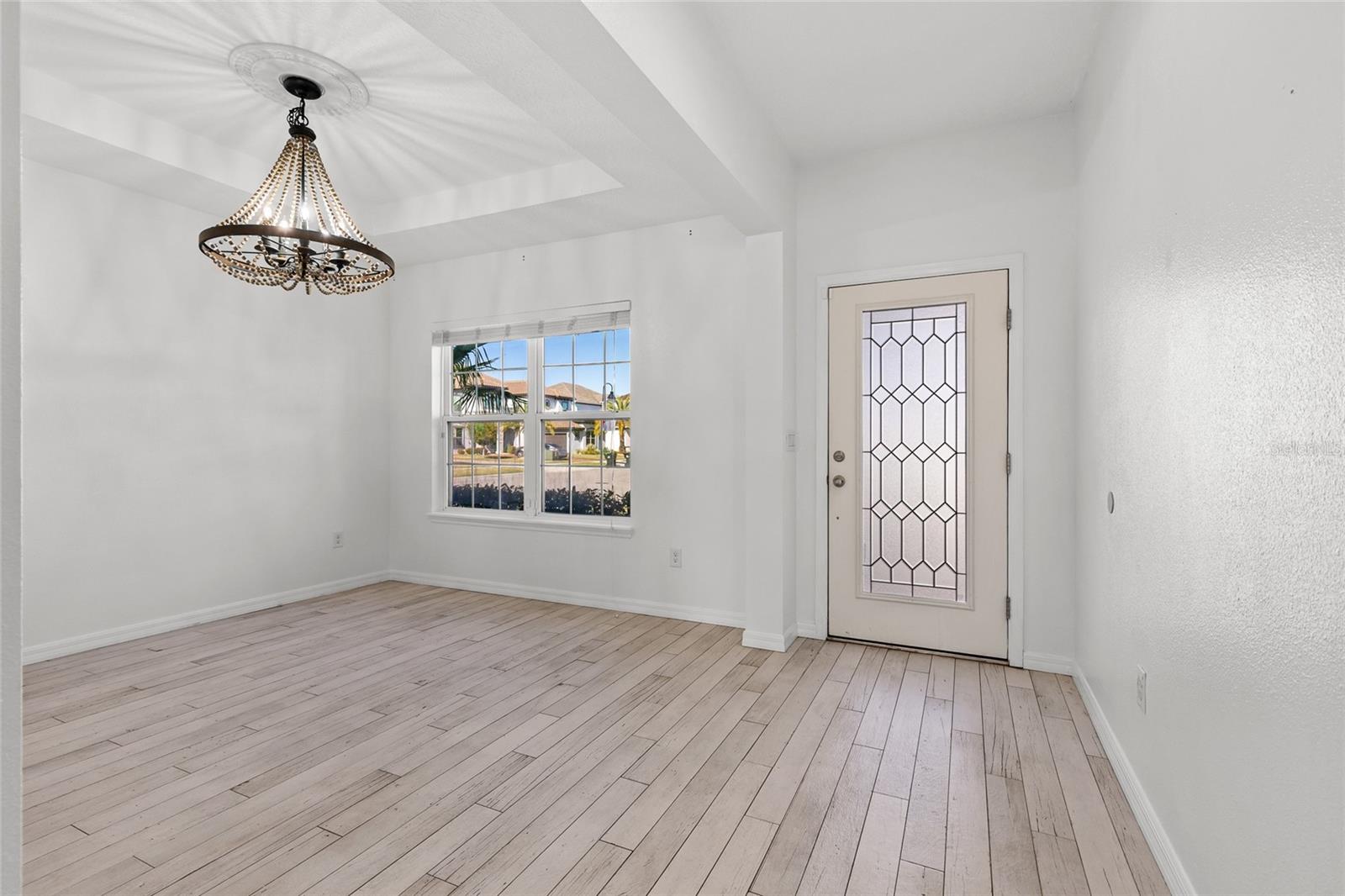 Image 8 of 43 For 19270 Fallglo Drive