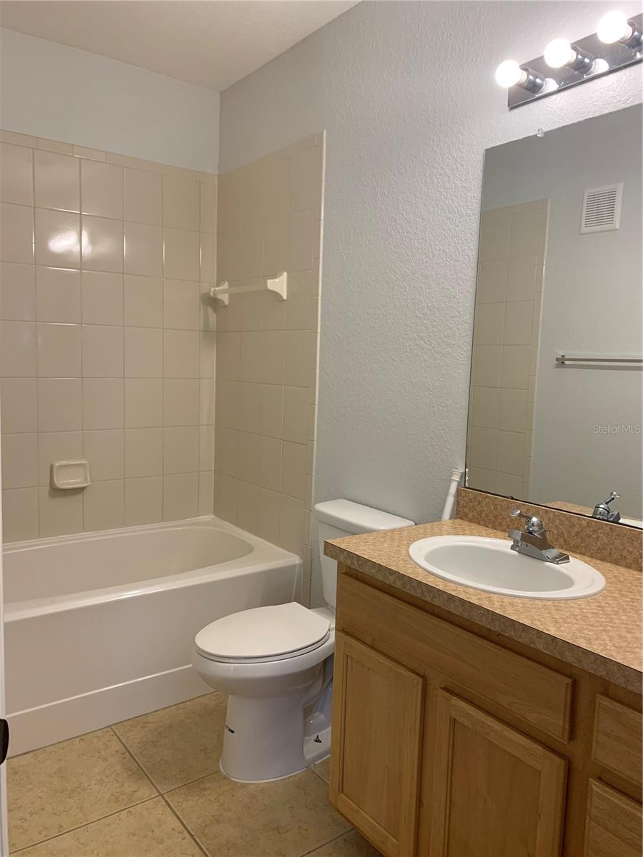 Image 16 of 18 For 10211 Courtney Palms Boulevard 201