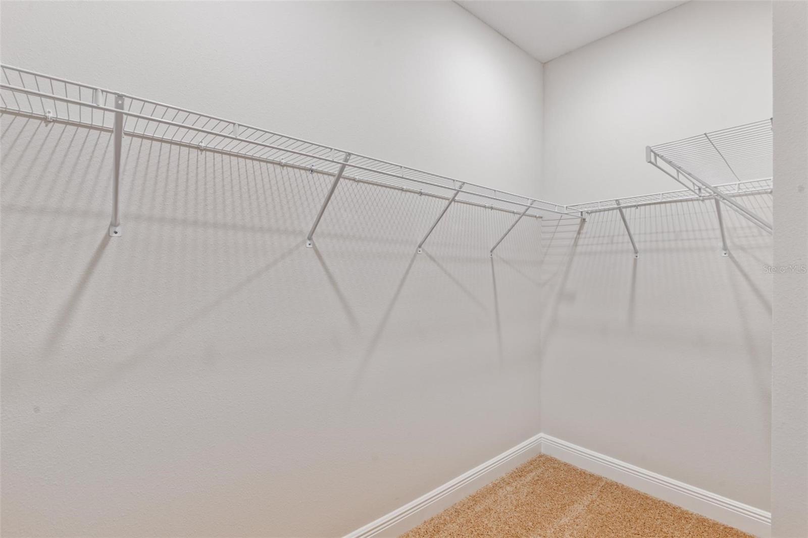 Image 17 of 34 For 9746 Sw 62nd Court