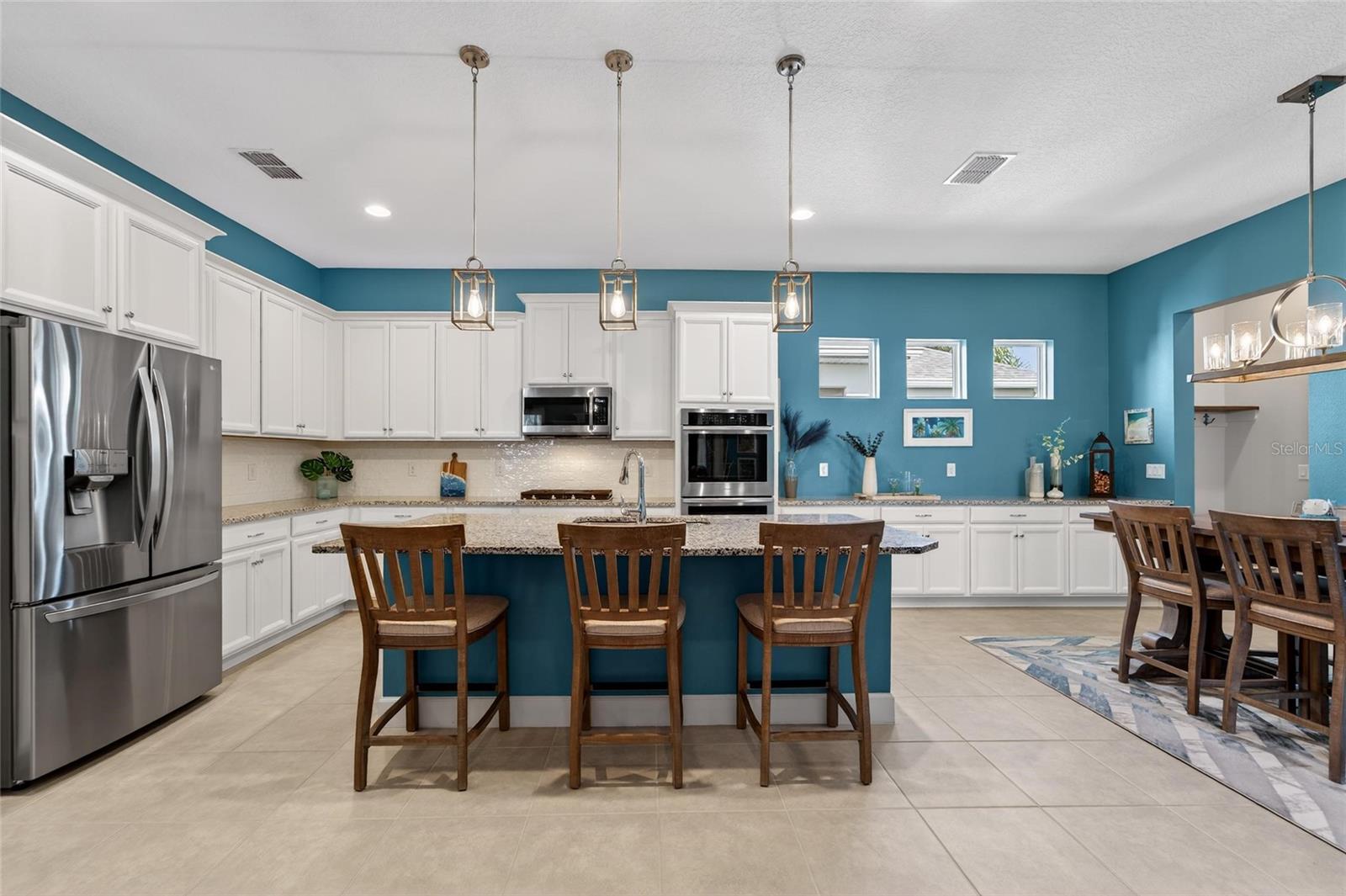 Image 18 of 92 For 707 Winterside Drive