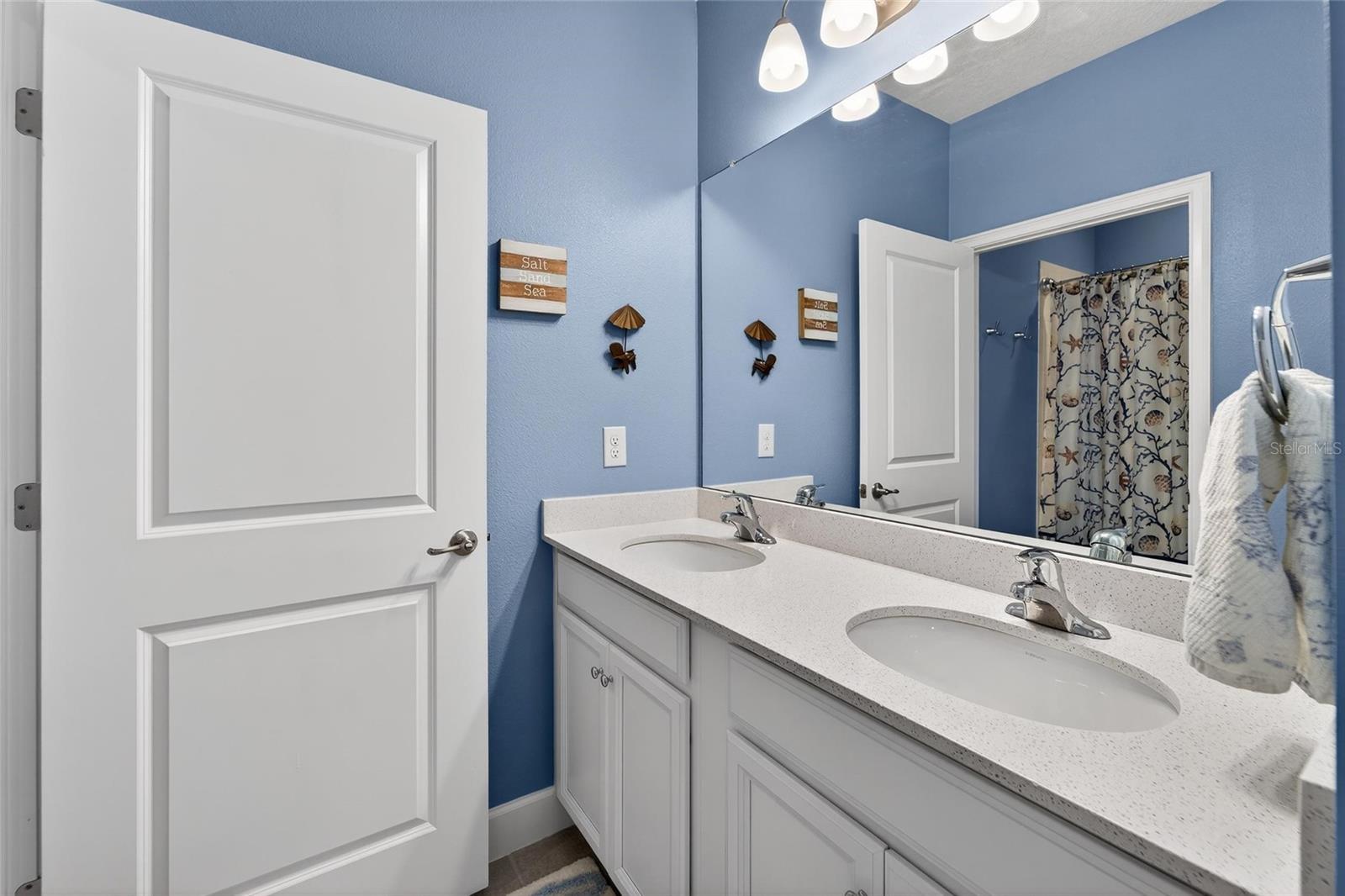 Image 52 of 92 For 707 Winterside Drive