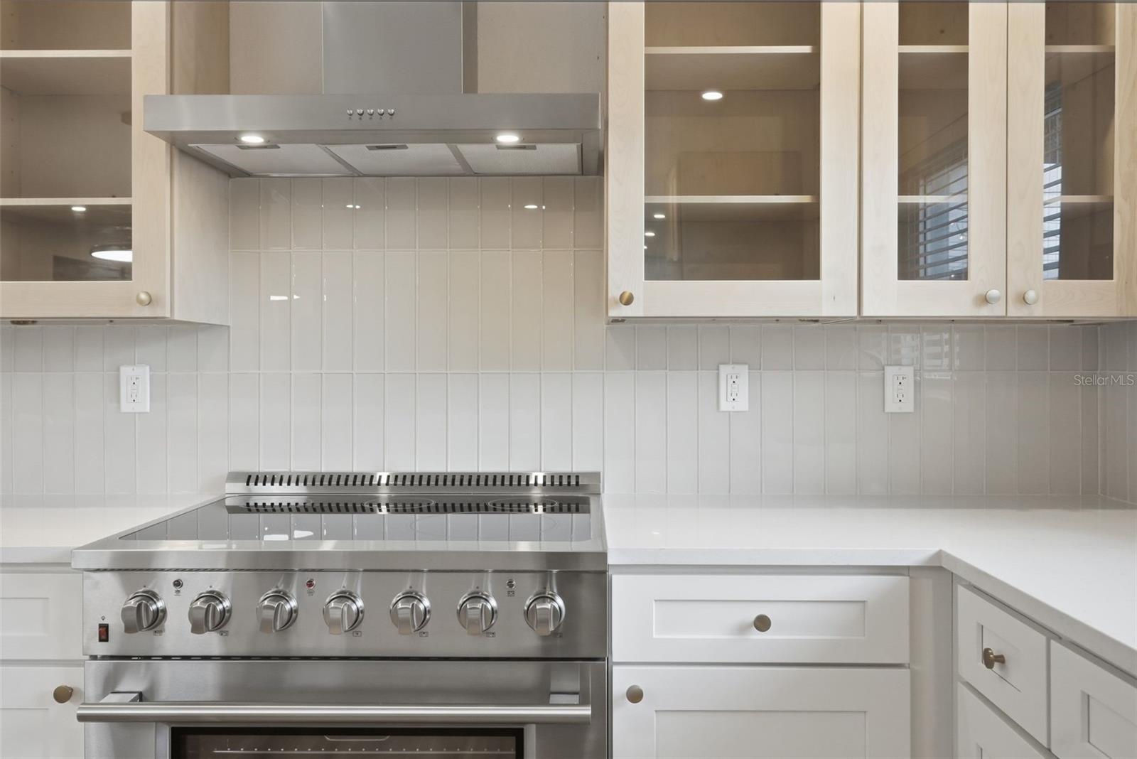 Image 17 of 39 For 2664 60th Avenue S