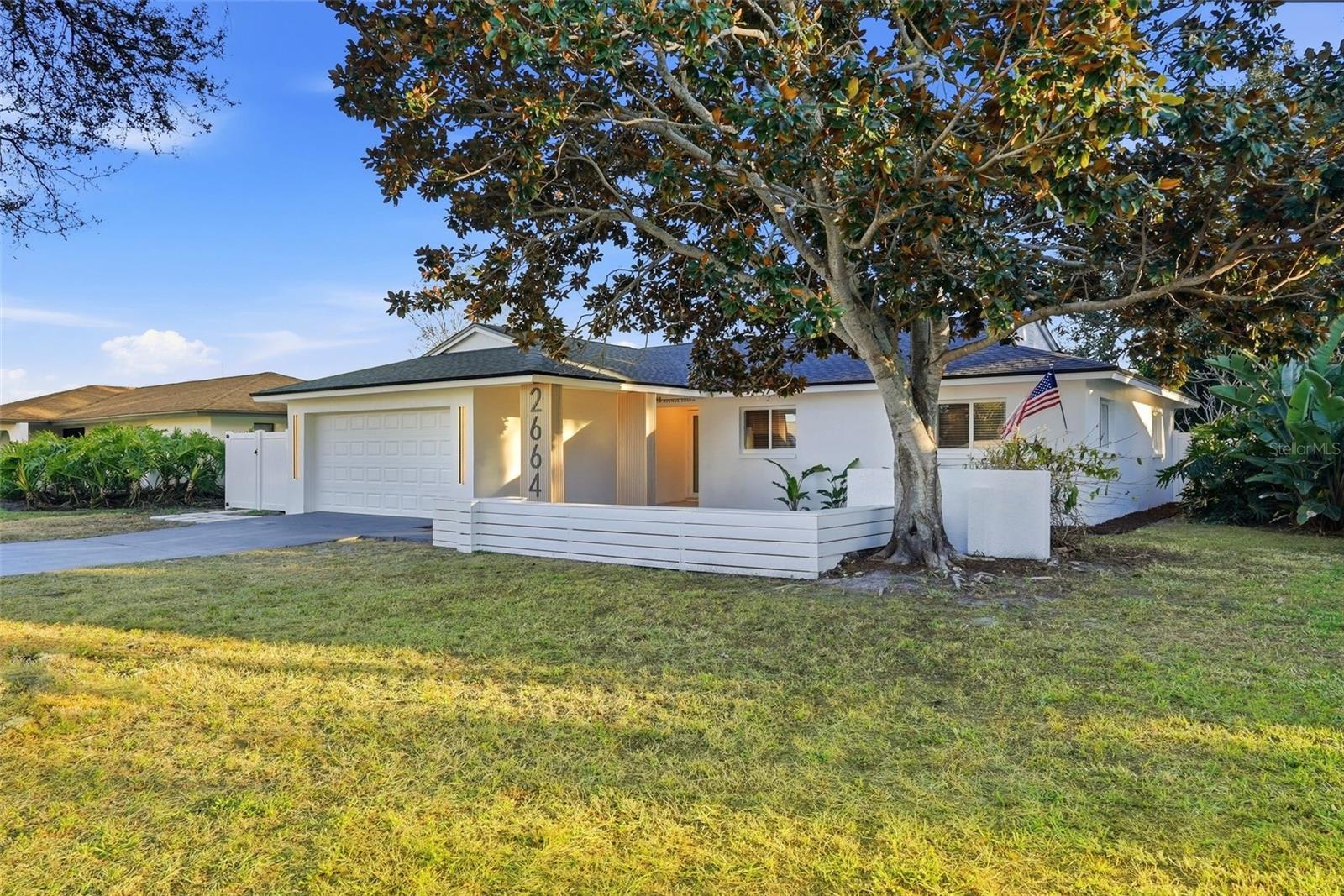 Image 7 of 39 For 2664 60th Avenue S