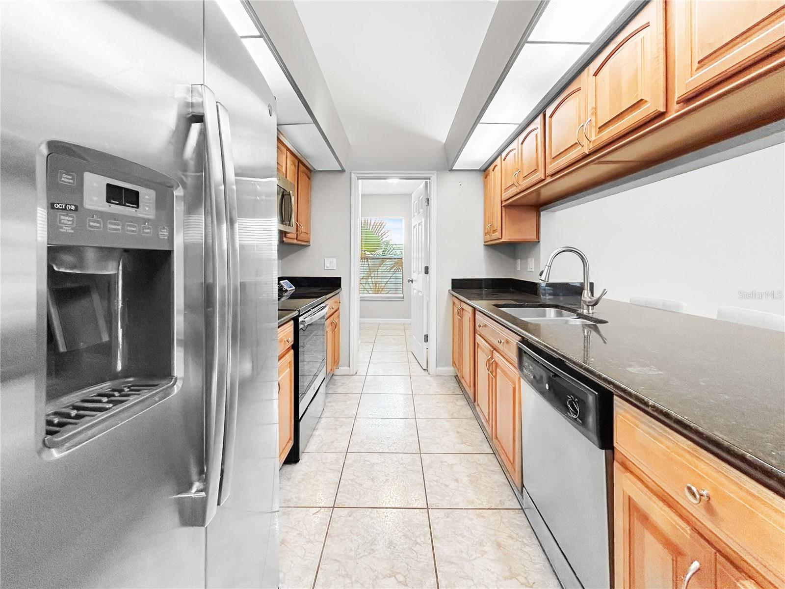 Image 11 of 38 For 4518 Oak River Circle