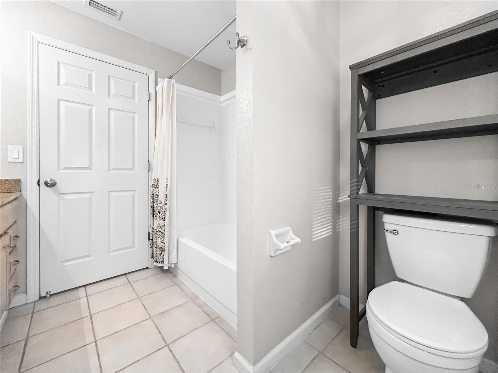 Image 28 of 38 For 4518 Oak River Circle