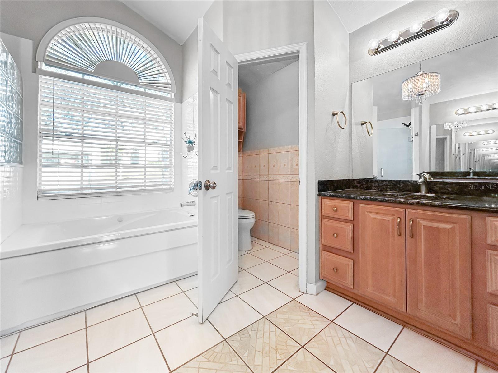 Image 29 of 38 For 4518 Oak River Circle