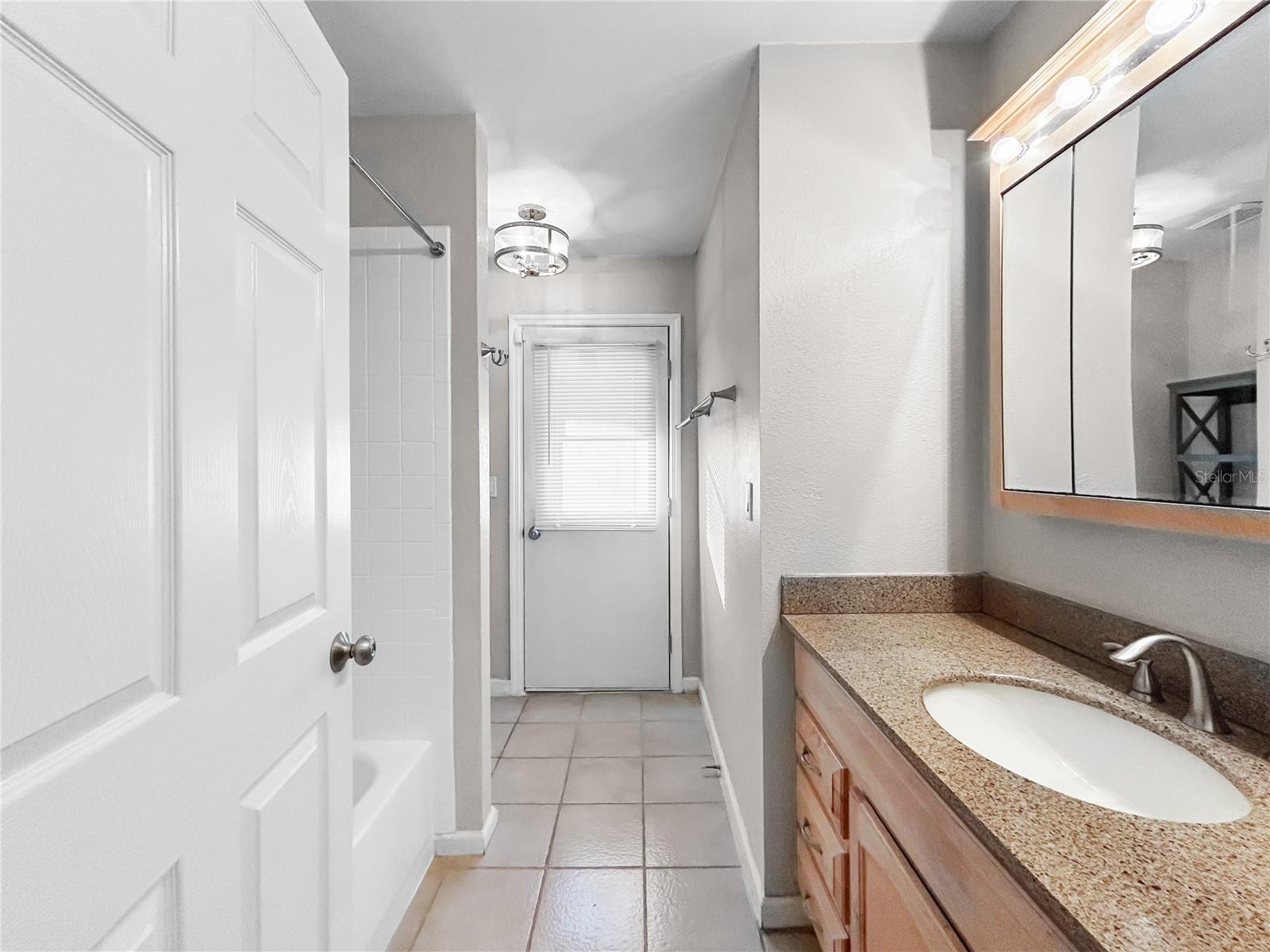 Image 36 of 38 For 4518 Oak River Circle