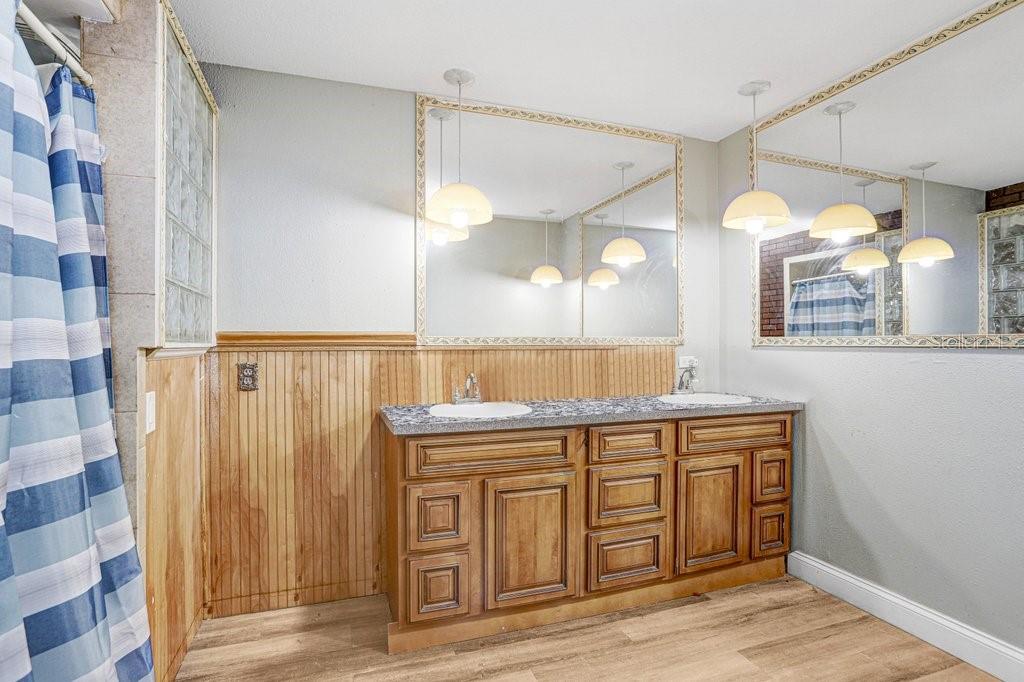 Image 31 of 43 For 1st