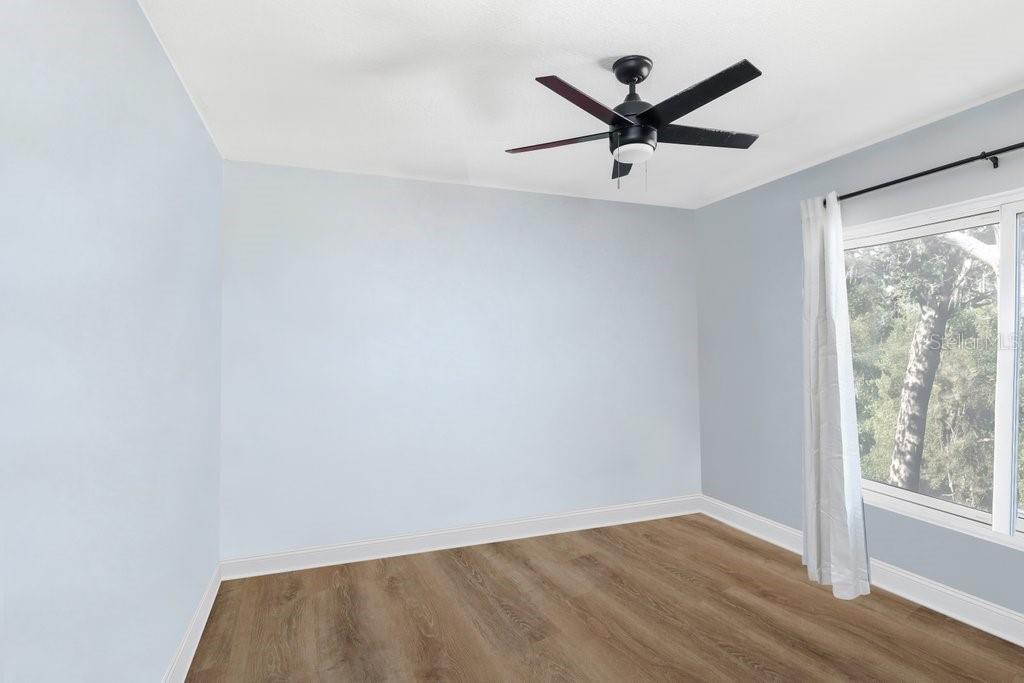 Image 32 of 43 For 1st