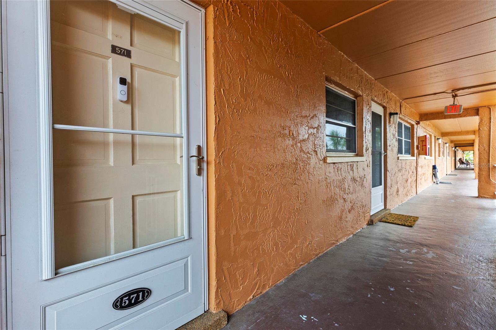 Image 8 of 40 For 12760 Indian Rocks Road 571