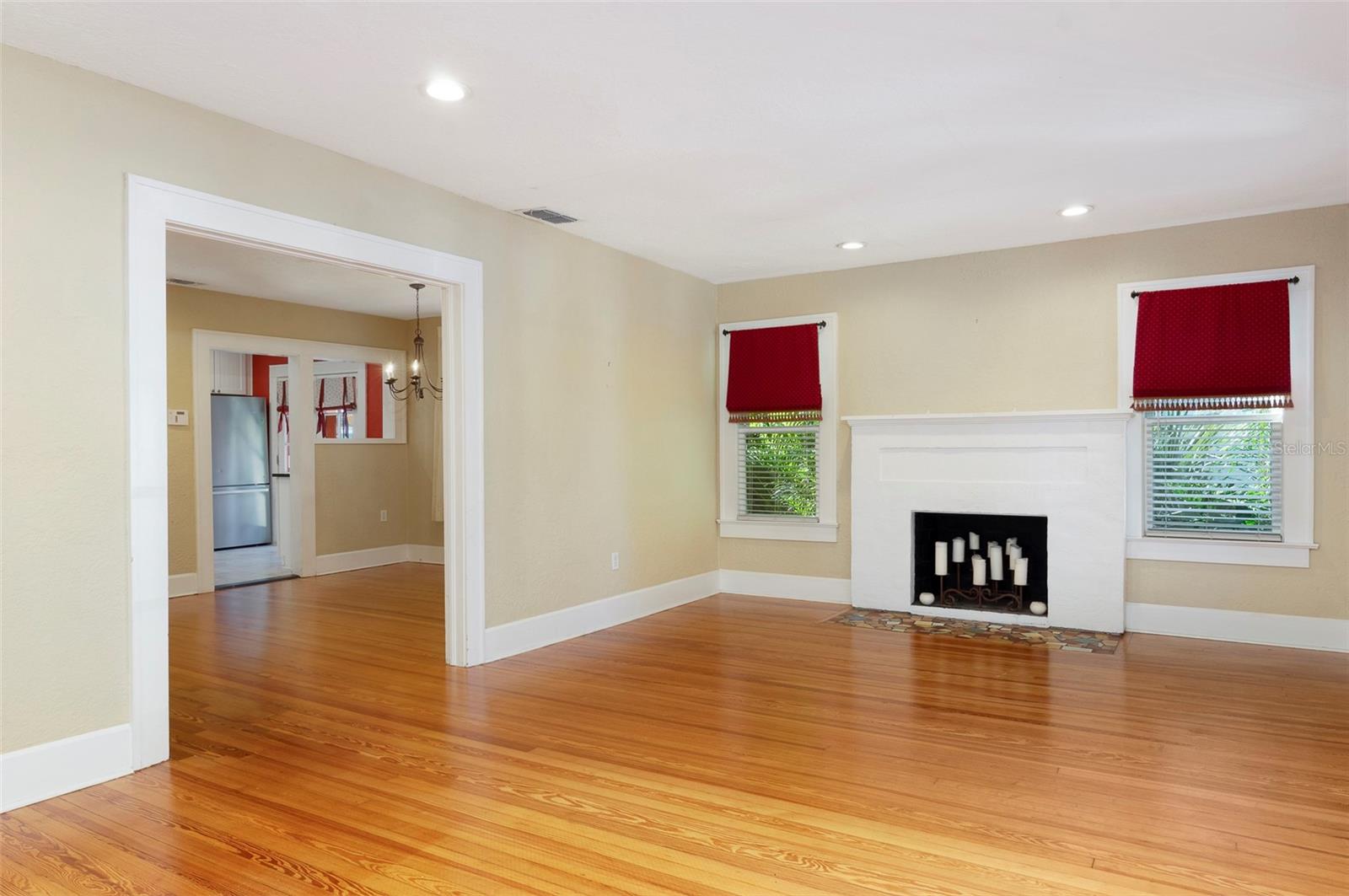 Image 13 of 49 For 130 22nd Avenue Ne