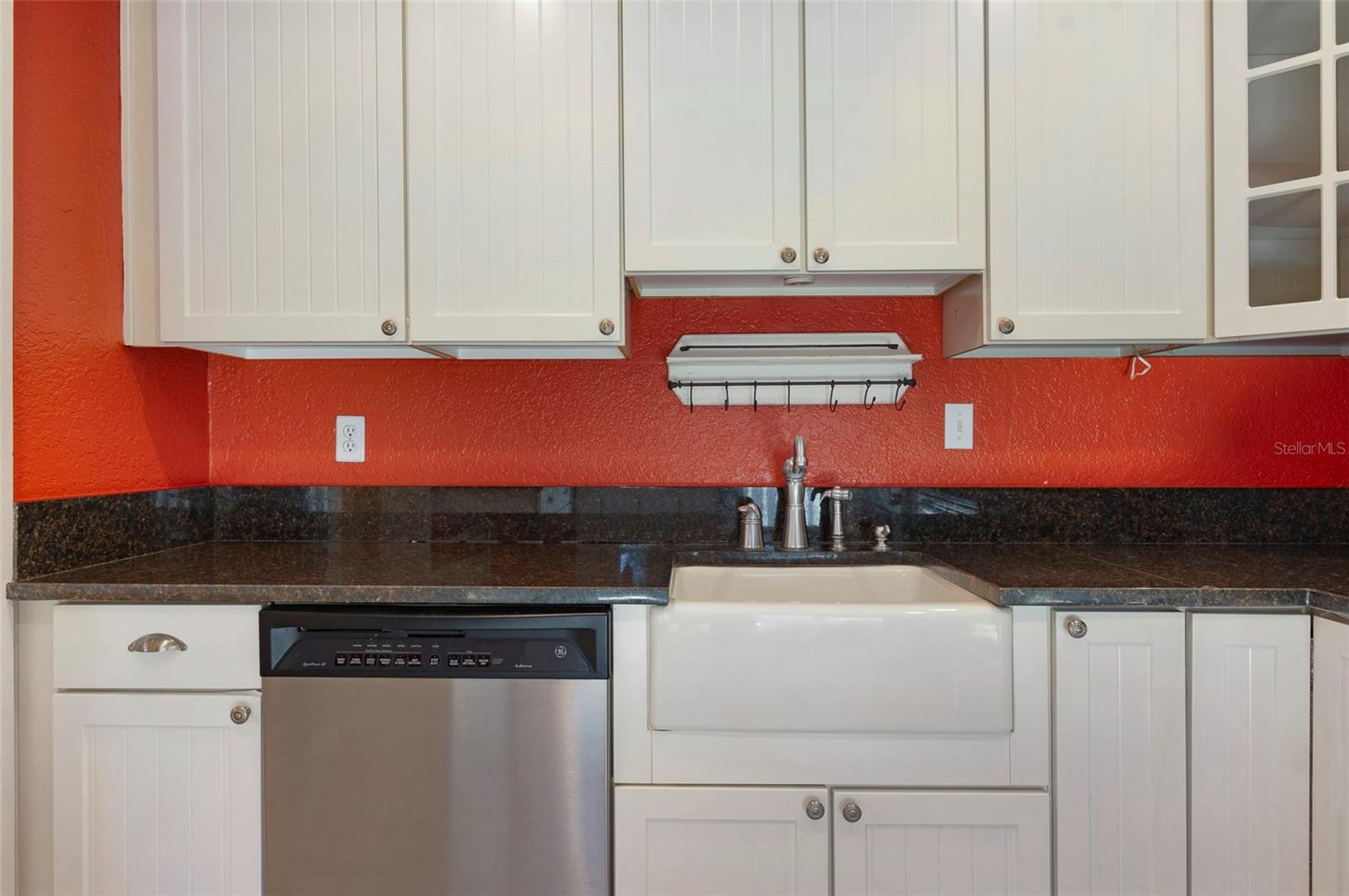 Image 23 of 49 For 130 22nd Avenue Ne