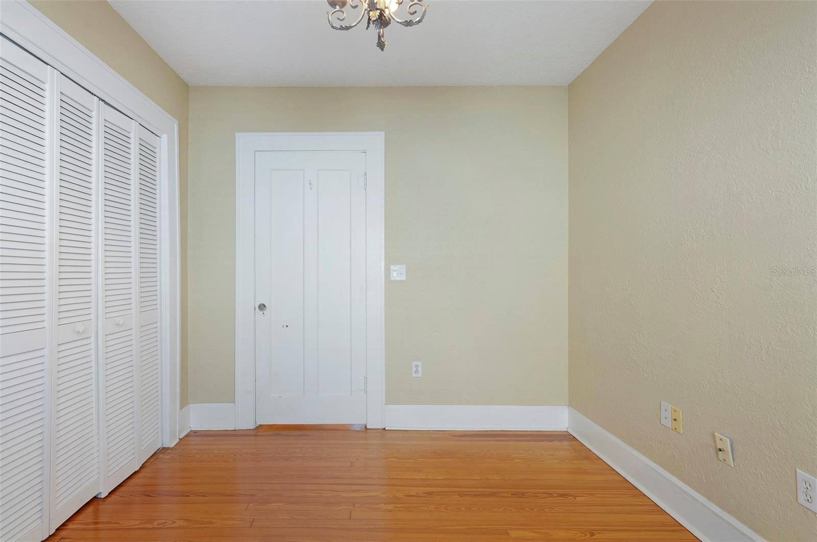 Image 30 of 49 For 130 22nd Avenue Ne