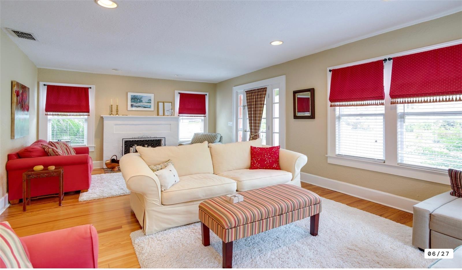 Image 5 of 49 For 130 22nd Avenue Ne