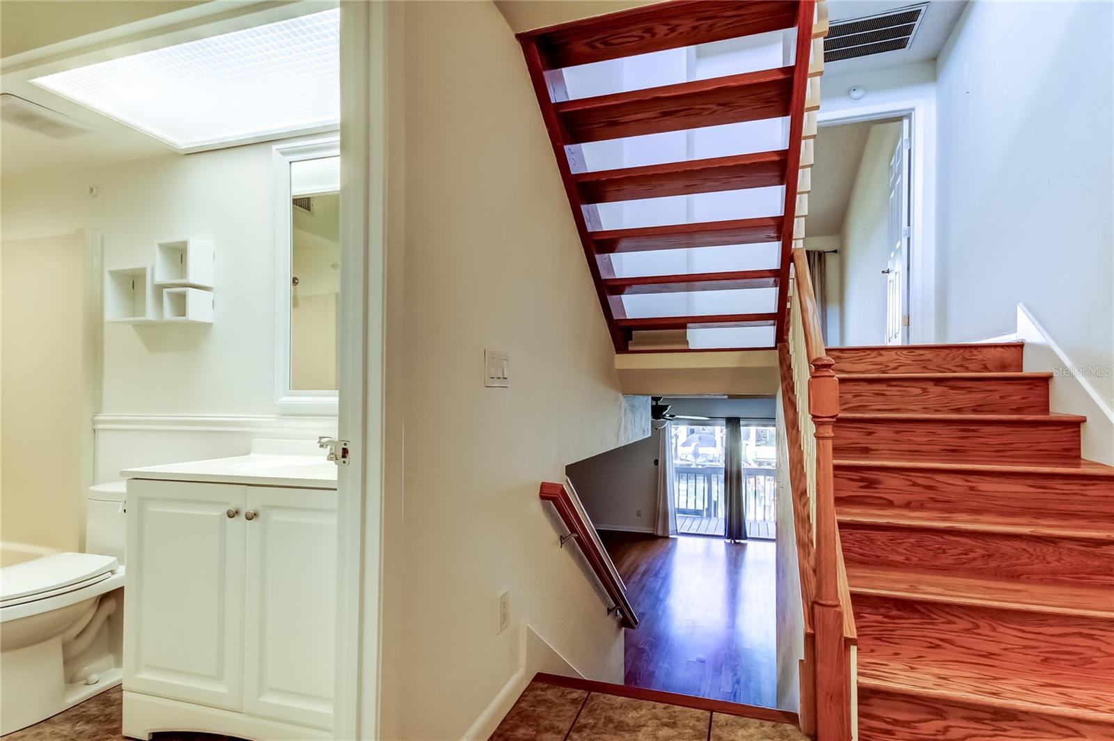 Image 17 of 48 For 200 Meres Boulevard 11