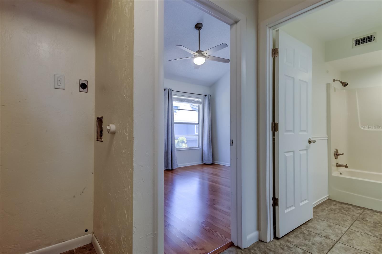 Image 21 of 48 For 200 Meres Boulevard 11