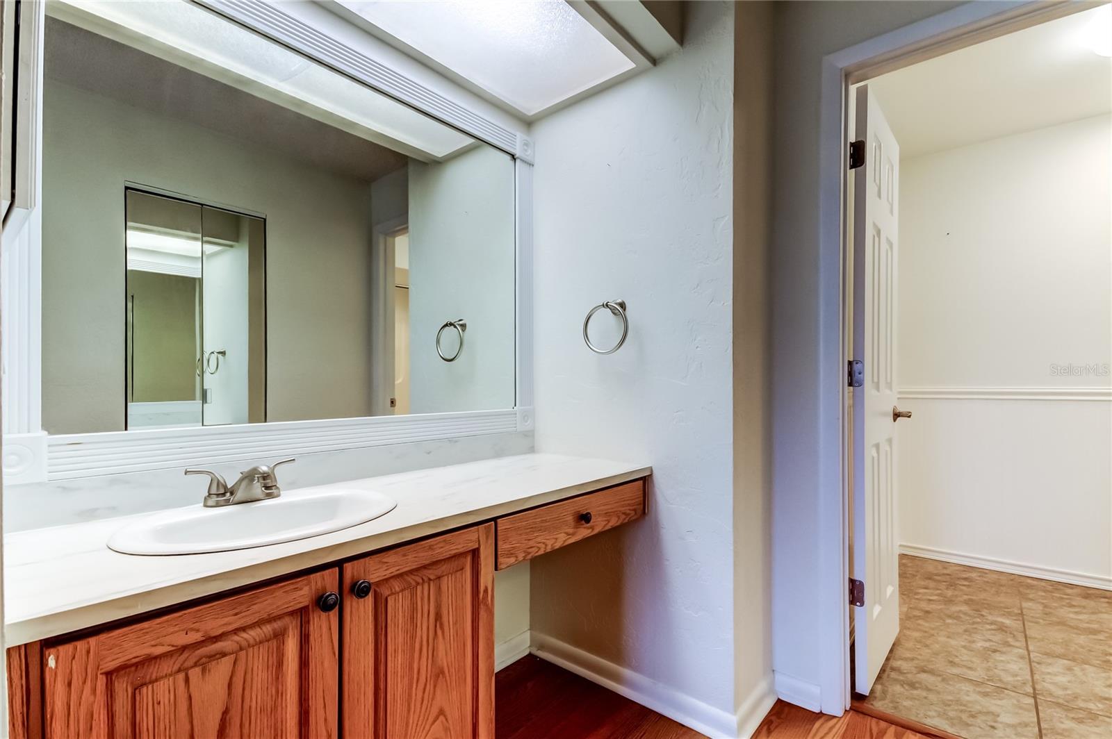 Image 24 of 48 For 200 Meres Boulevard 11