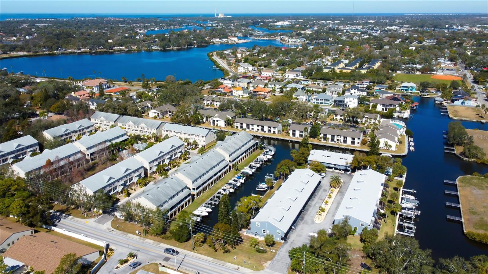 Image 44 of 48 For 200 Meres Boulevard 11