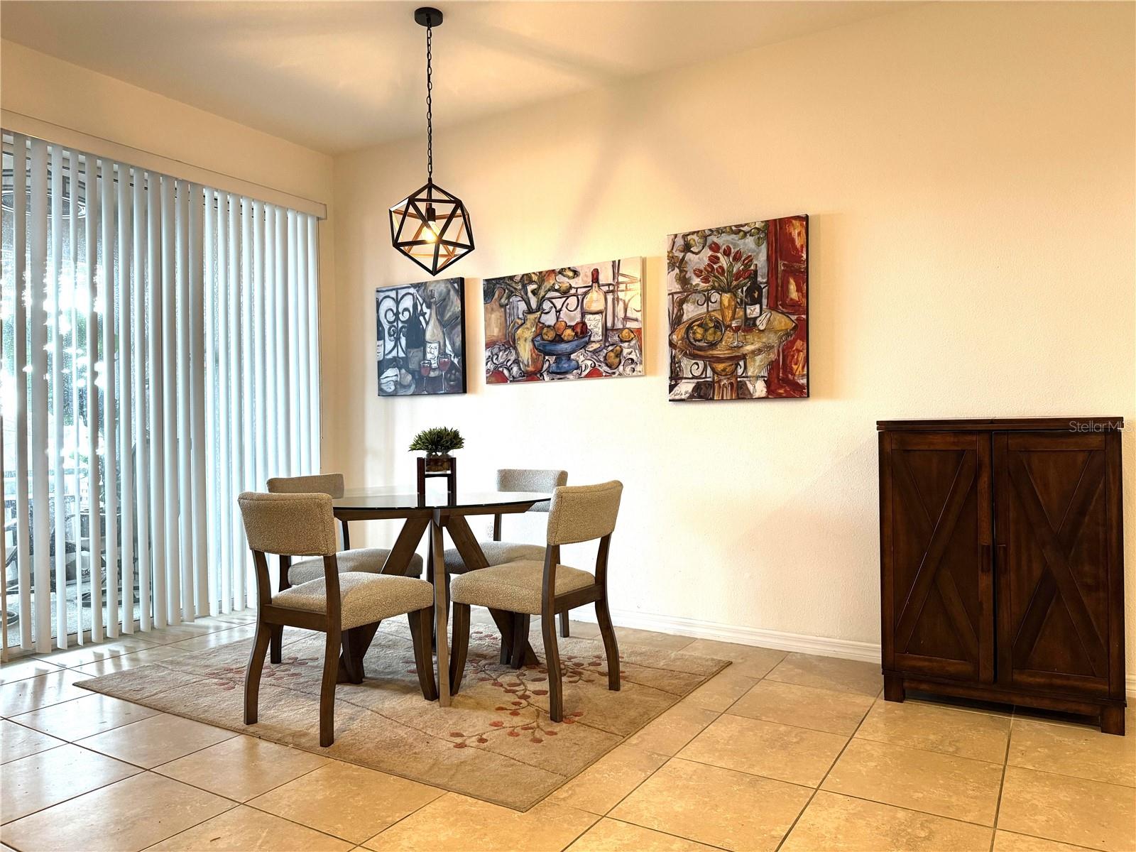 Image 6 of 32 For 3840 Silverlake Way