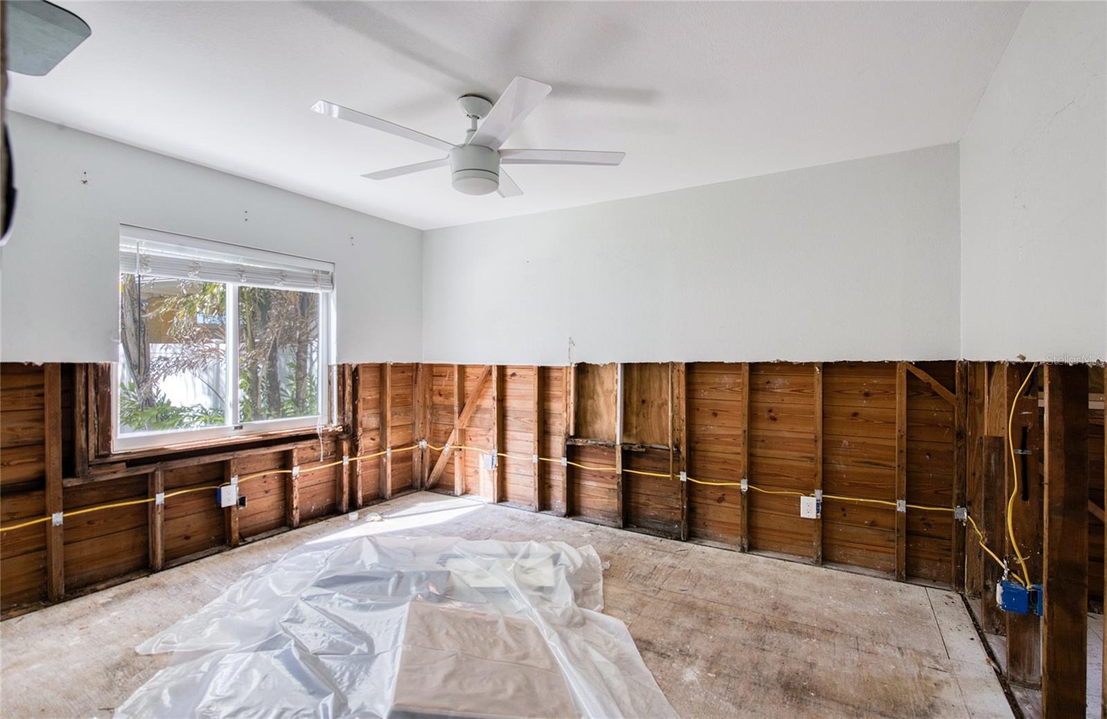 Image 34 of 75 For 13136 4th Street E