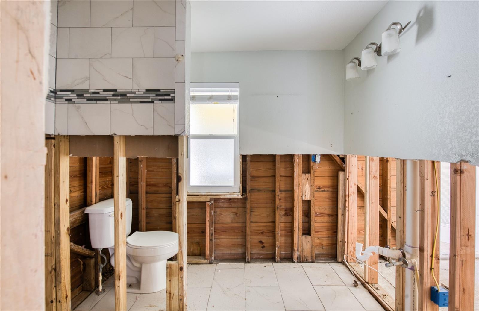 Image 35 of 75 For 13136 4th Street E