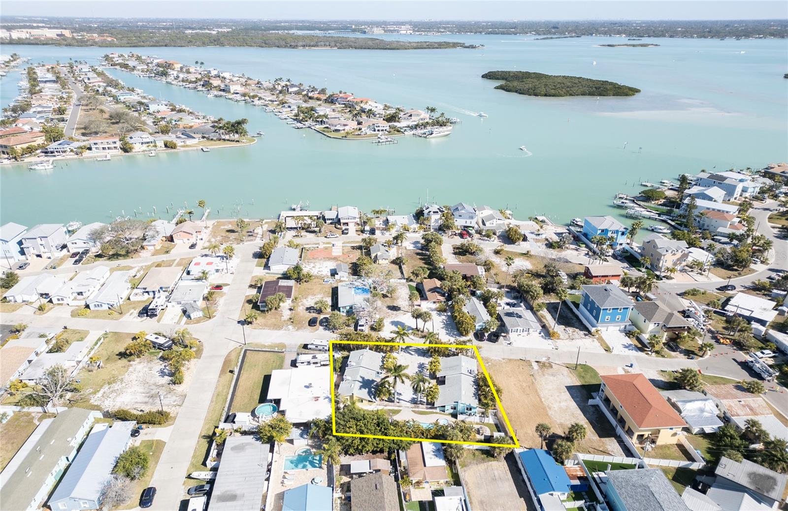 Image 62 of 75 For 13136 4th Street E