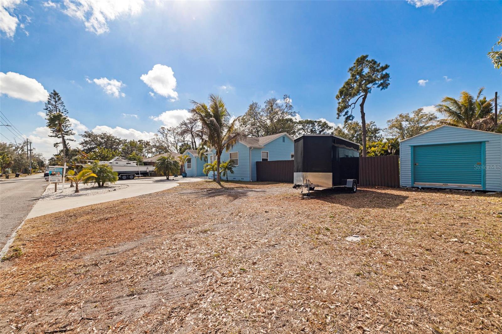 Image 3 of 20 For 2637 46th Street S