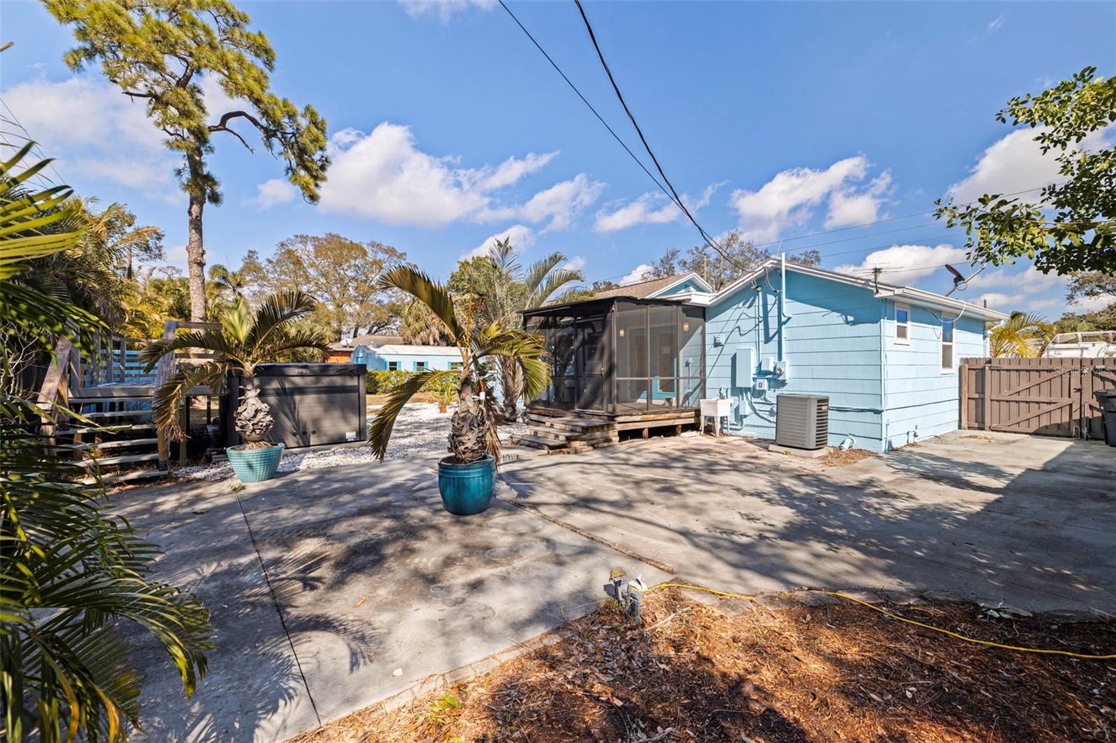 Image 7 of 20 For 2637 46th Street S