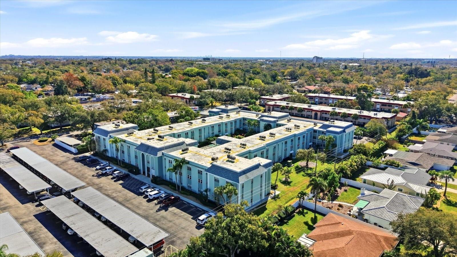 Image 42 of 45 For 1706 Belleair Forest Drive 128