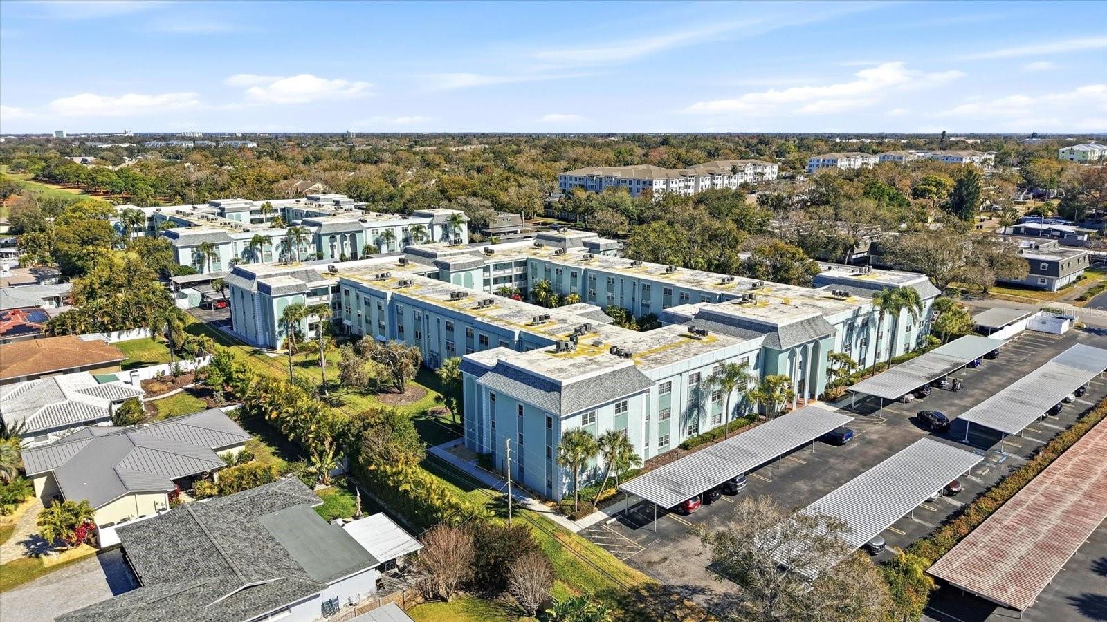 Image 43 of 45 For 1706 Belleair Forest Drive 128