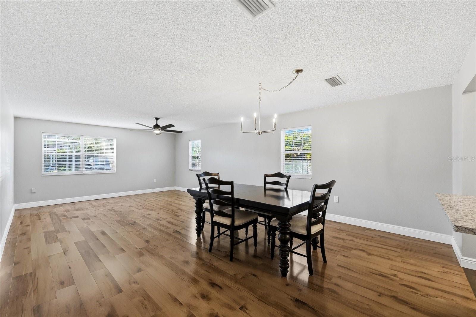 Image 7 of 45 For 1706 Belleair Forest Drive 128