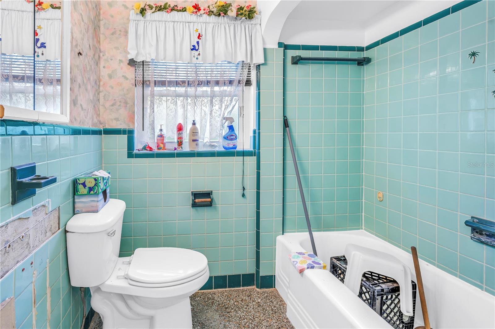 Image 16 of 30 For 8175 Gulf Boulevard